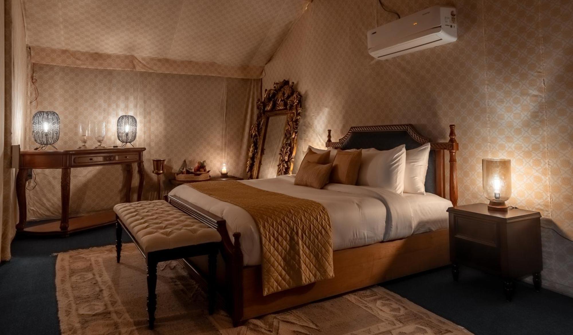 Vaani Greens Wildlife Resort, Kaziranga Kuthari Bilik gambar